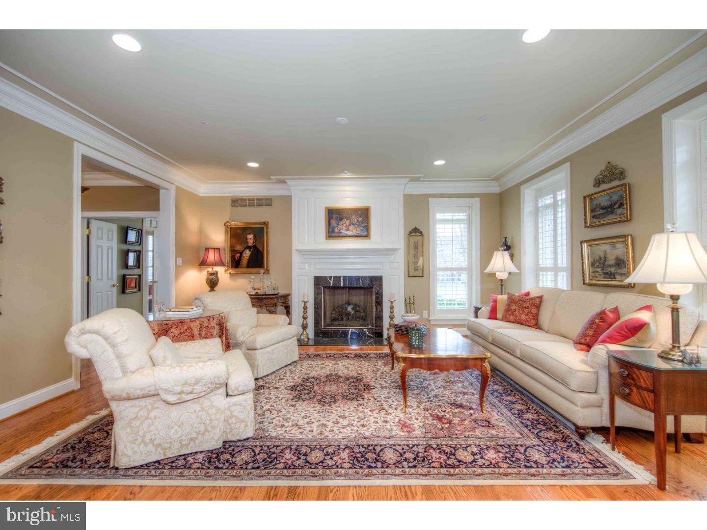 WHITEGATE - Residential