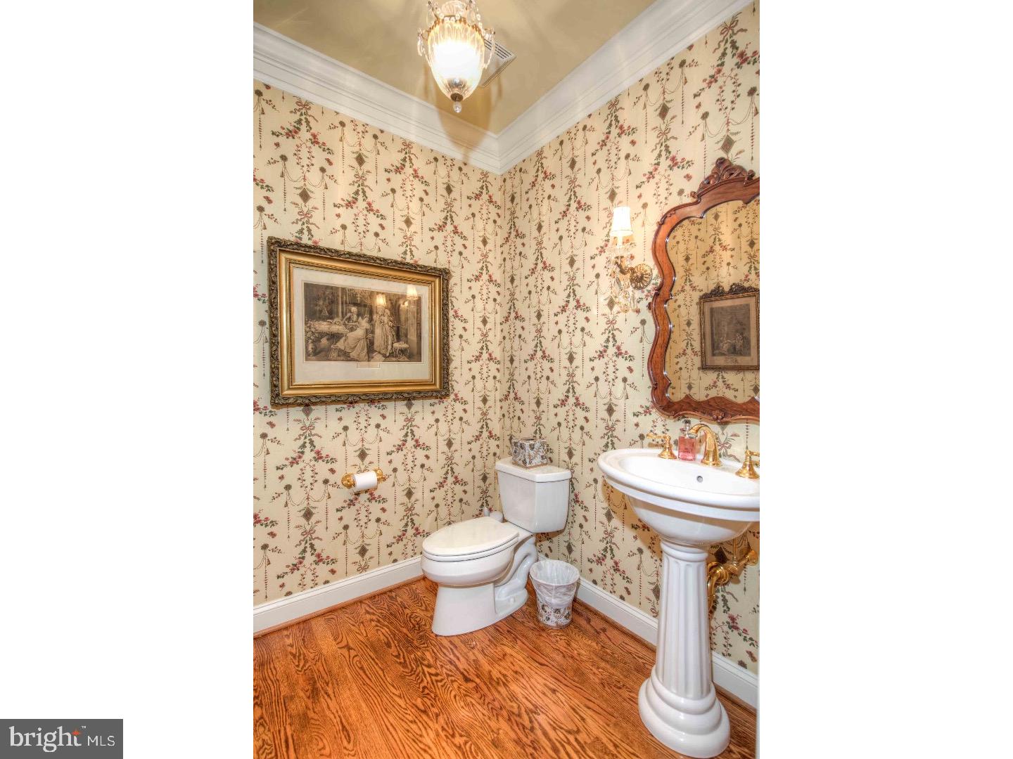 WHITEGATE - Residential