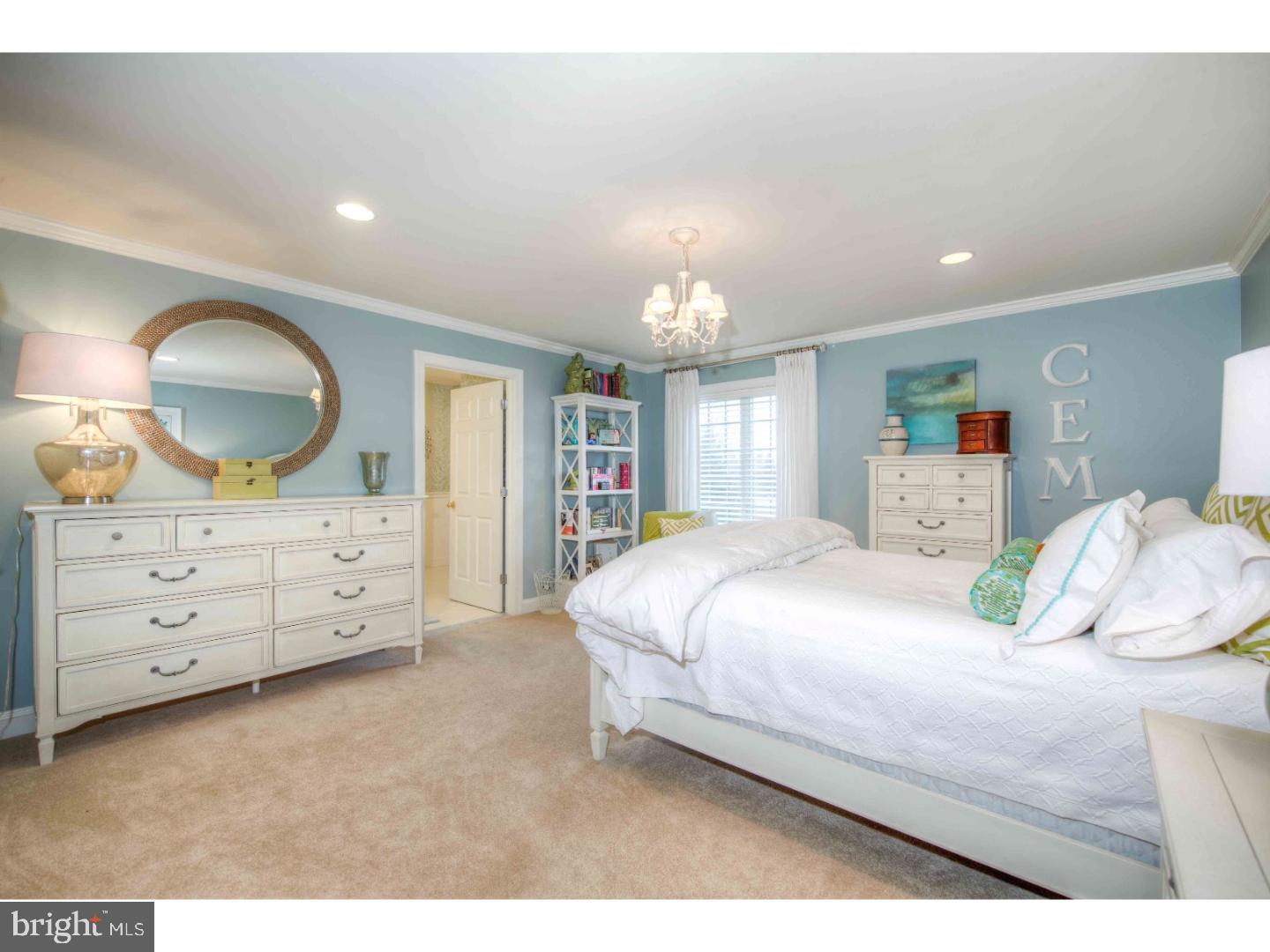 WHITEGATE - Residential