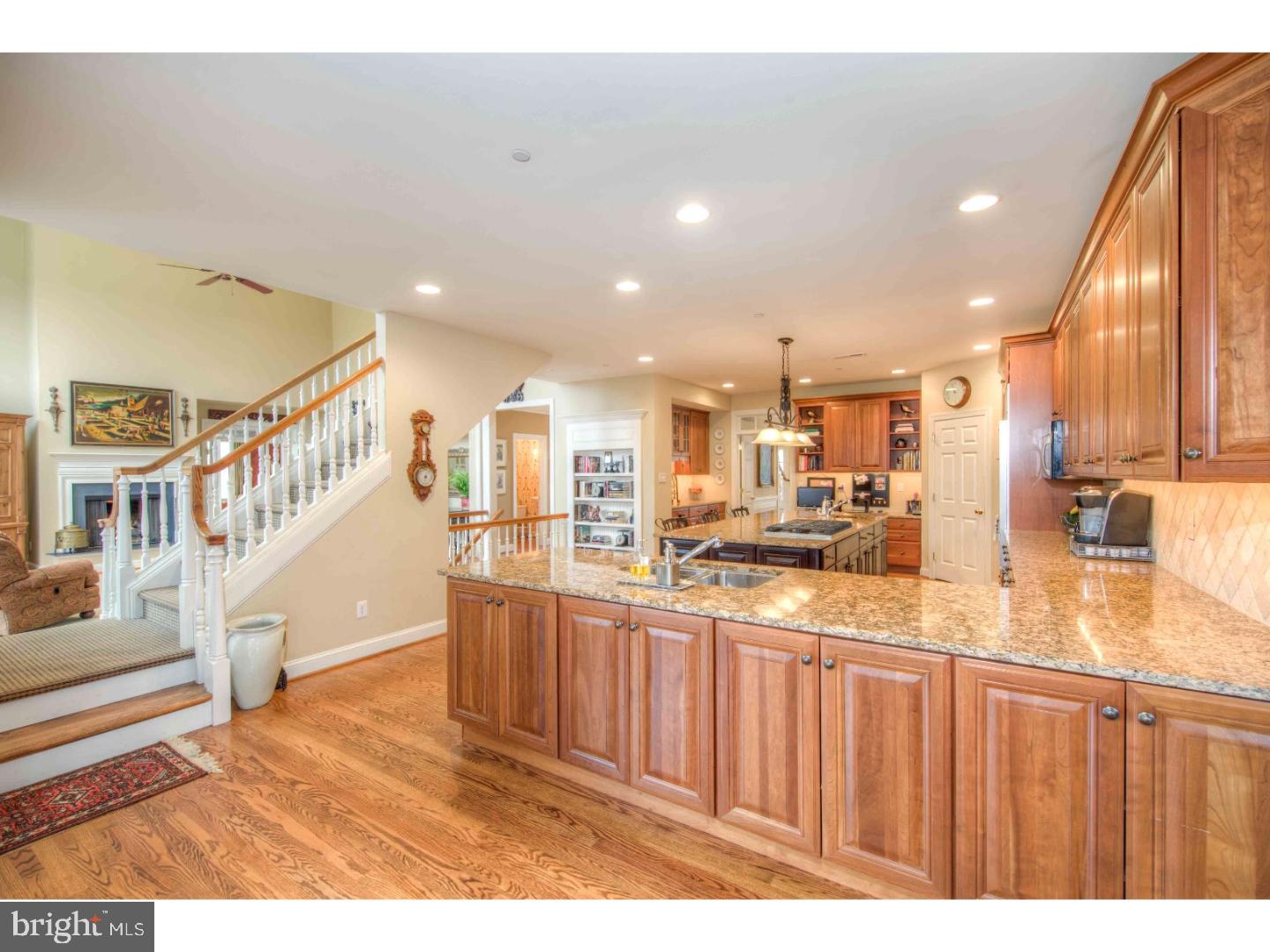 WHITEGATE - Residential