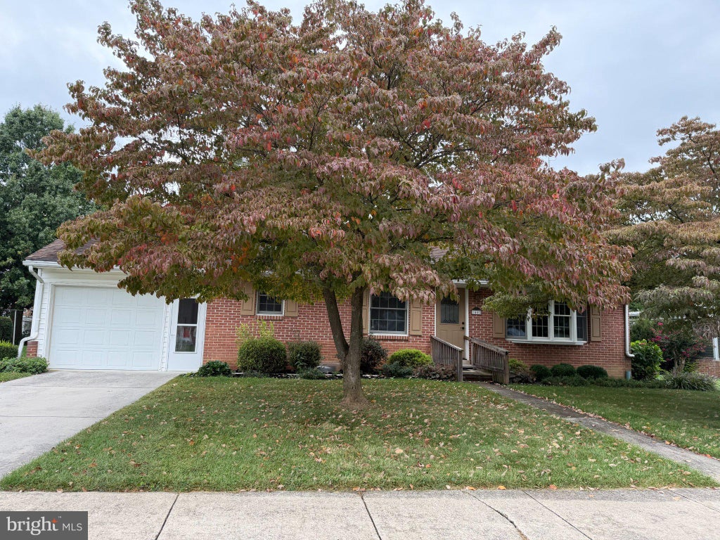Photo of 40 Maryland Avenue, LITTLESTOWN, PA 17340 (MLS # PAAD2025818)