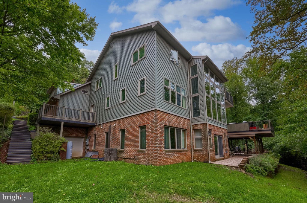 Photo of 325 Netzley Drive, DENVER, PA 17517 (MLS # PALA2096162)