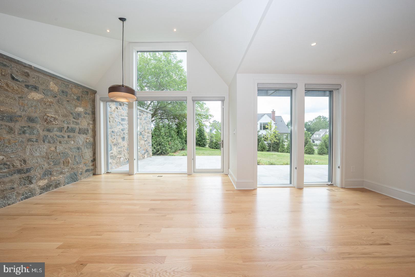 ARDROSSAN - Residential Lease