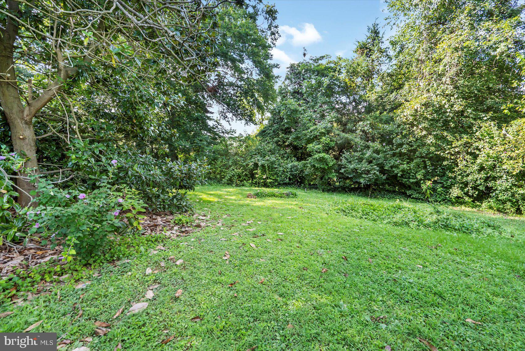 OAKLYN MANOR - Residential