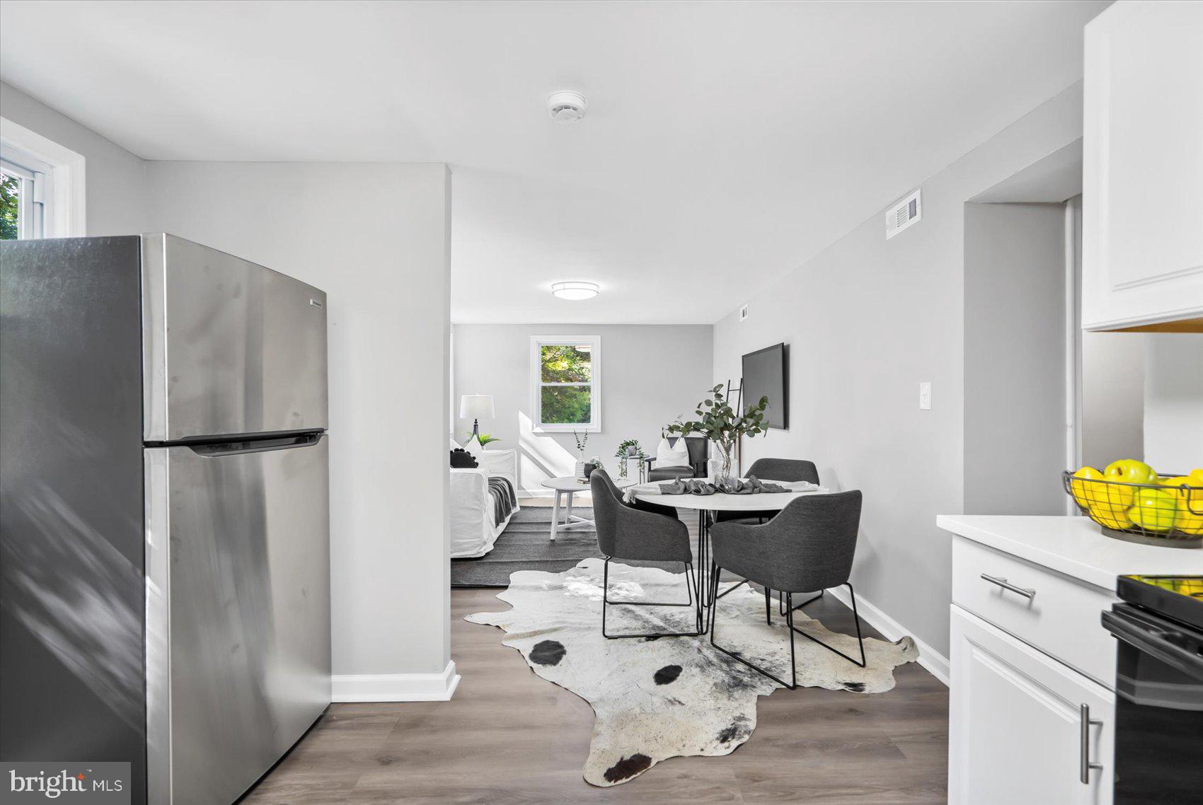 OAKLYN MANOR - Residential