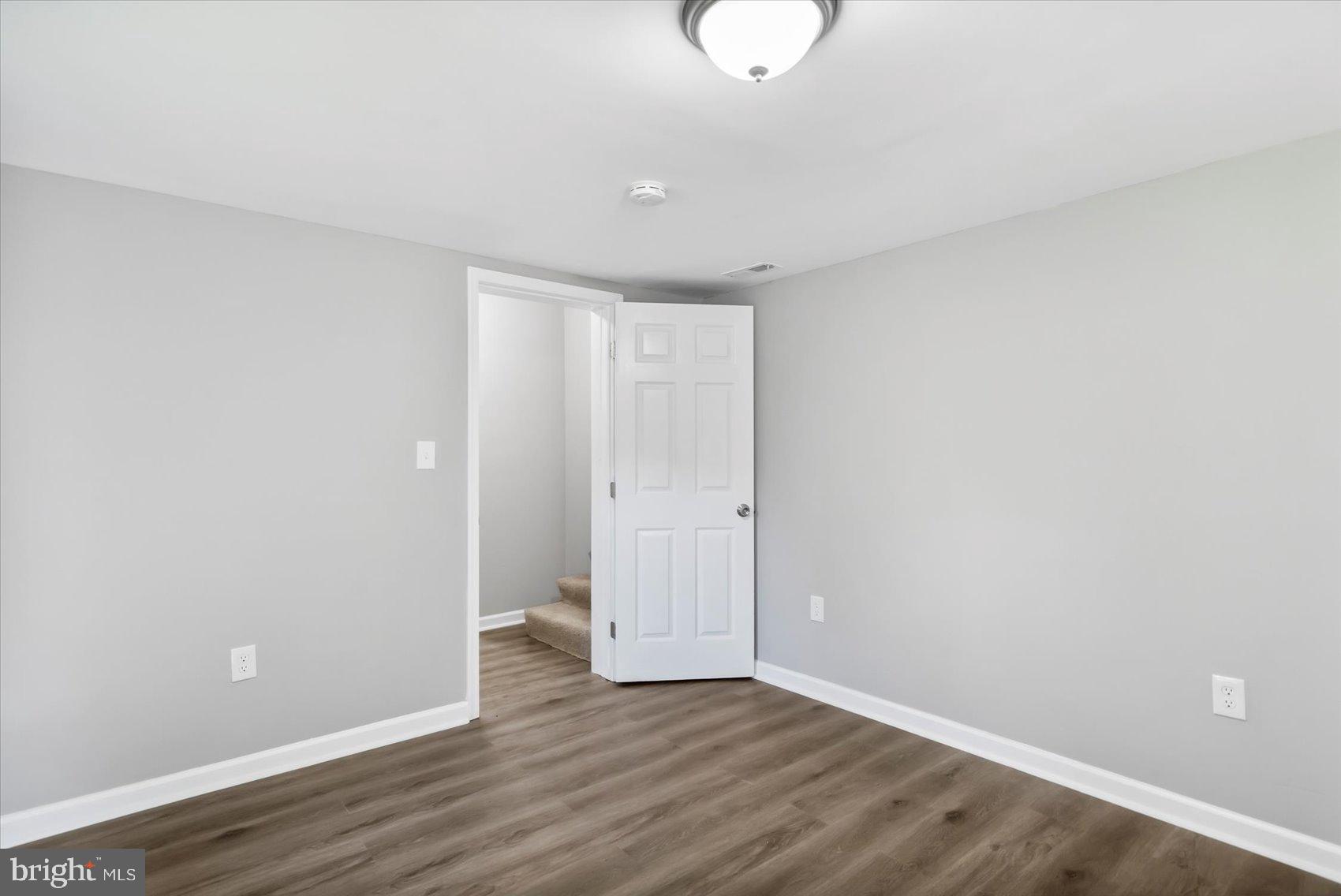 OAKLYN MANOR - Residential