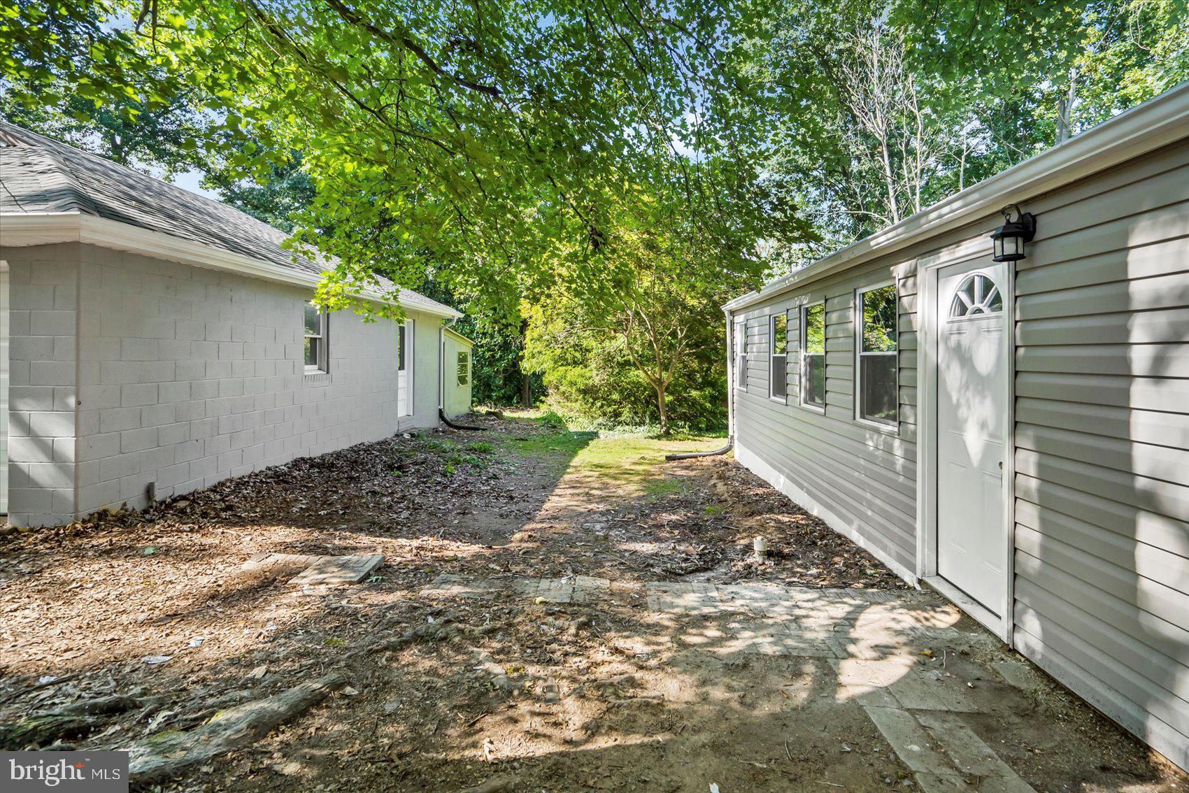 OAKLYN MANOR - Residential