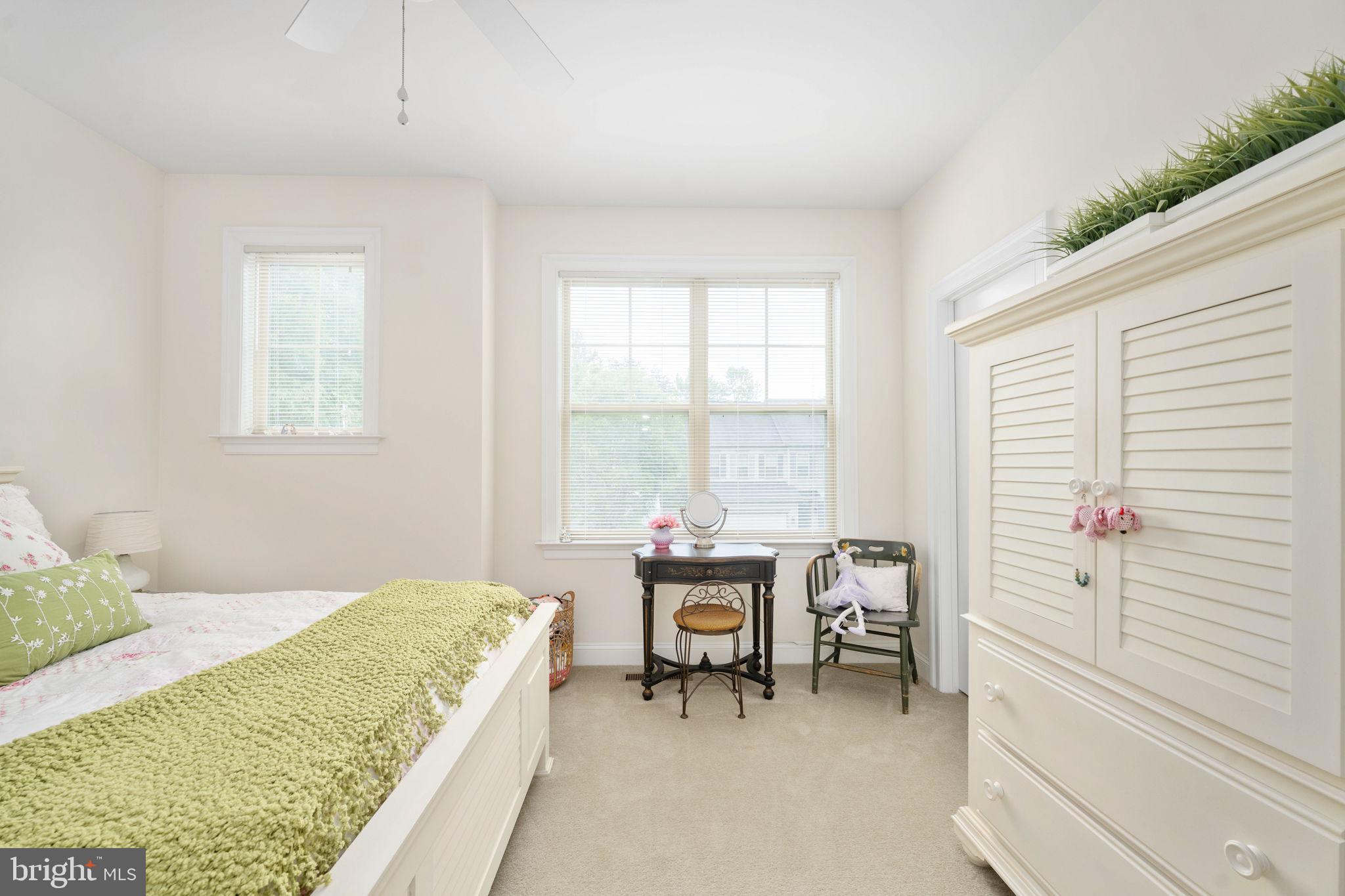 LIBERTY MANOR - Residential