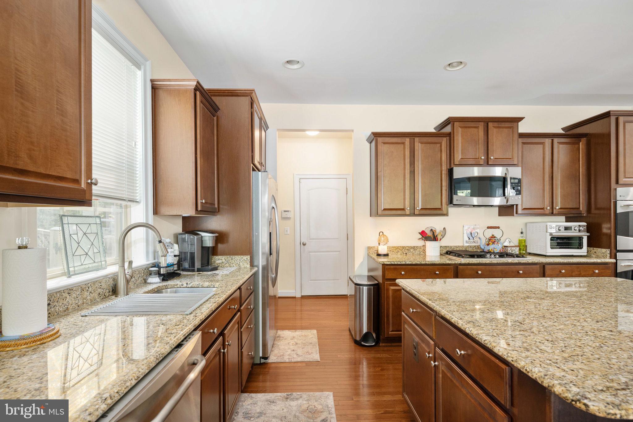 LIBERTY MANOR - Residential