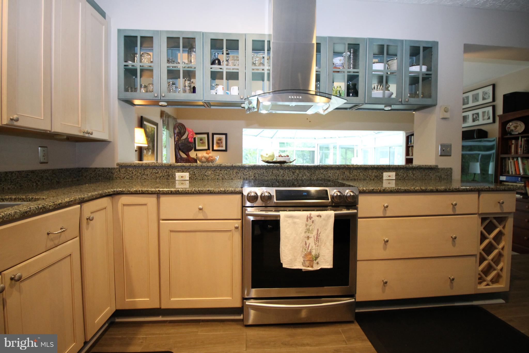 KINGSVILLE - Residential