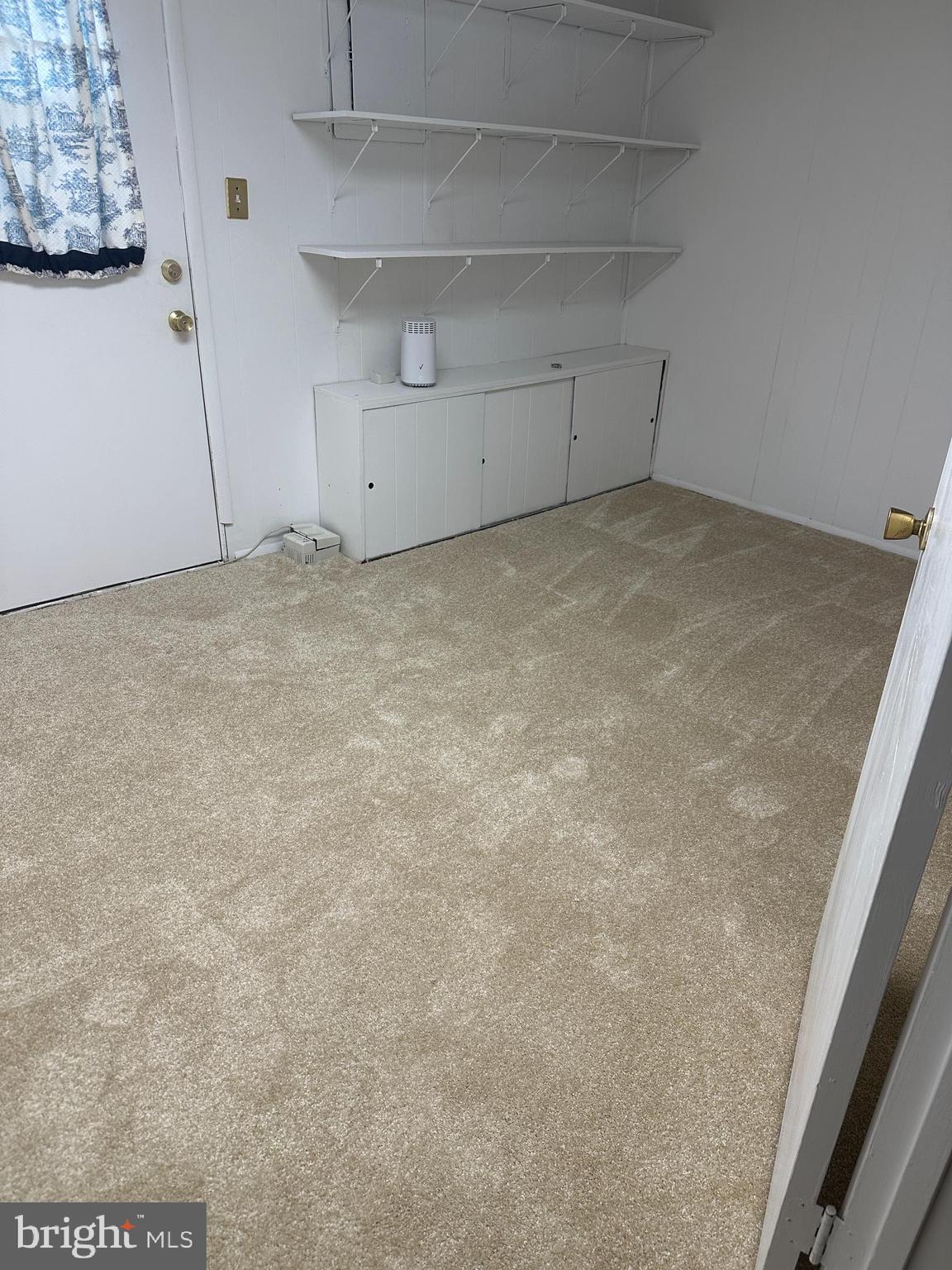 SANDY SPRING ESTATES - Residential