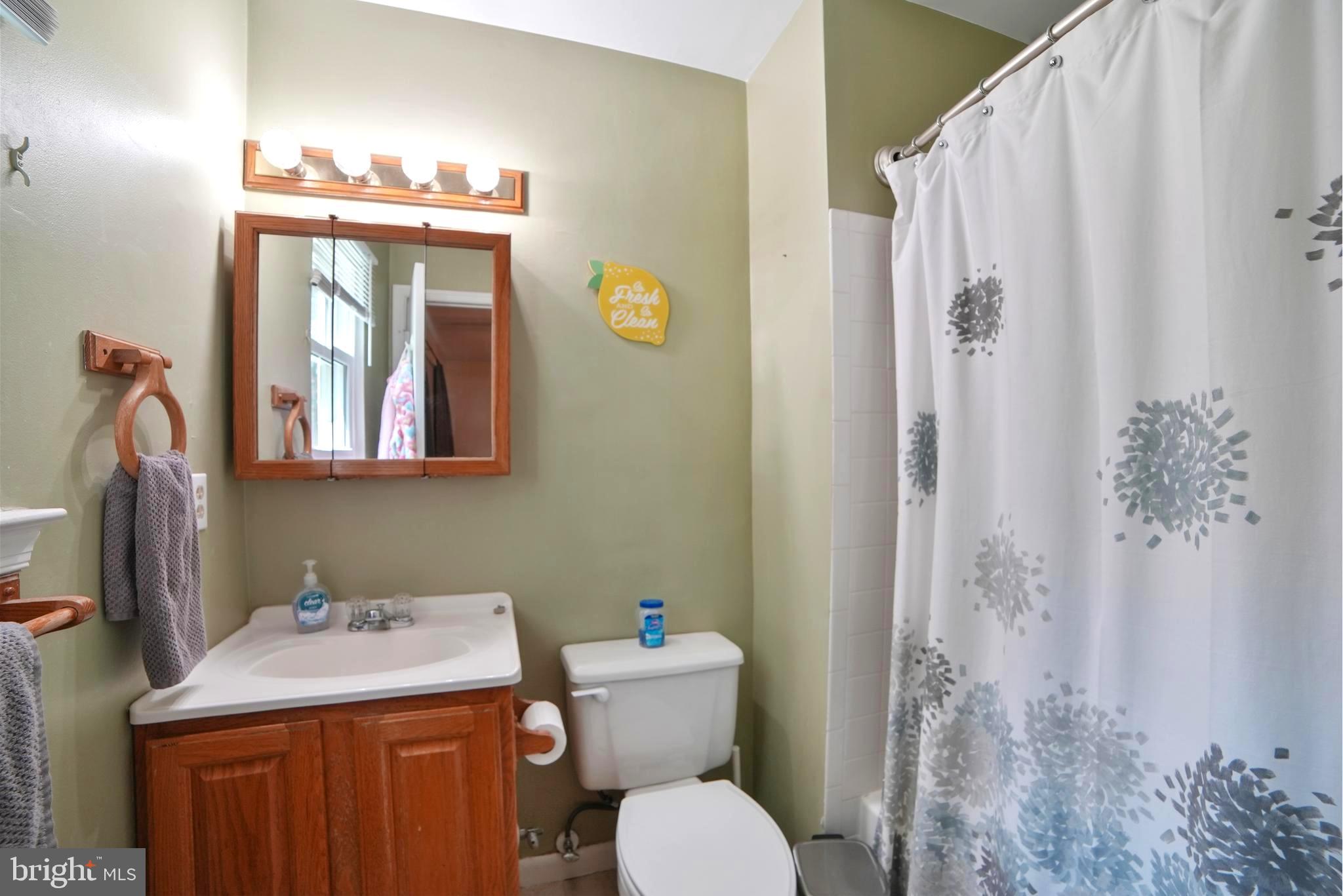 SANDY SPRING ESTATES - Residential