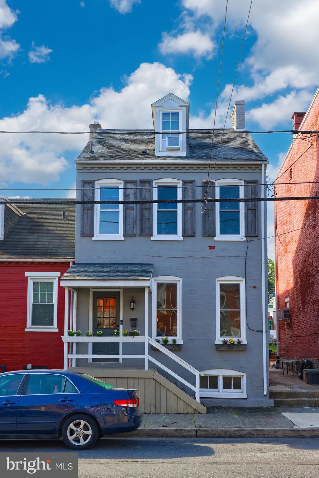 Photo of 726 E Chestnut Street, Lancaster, PA 17602 (MLS # PALA2040446)