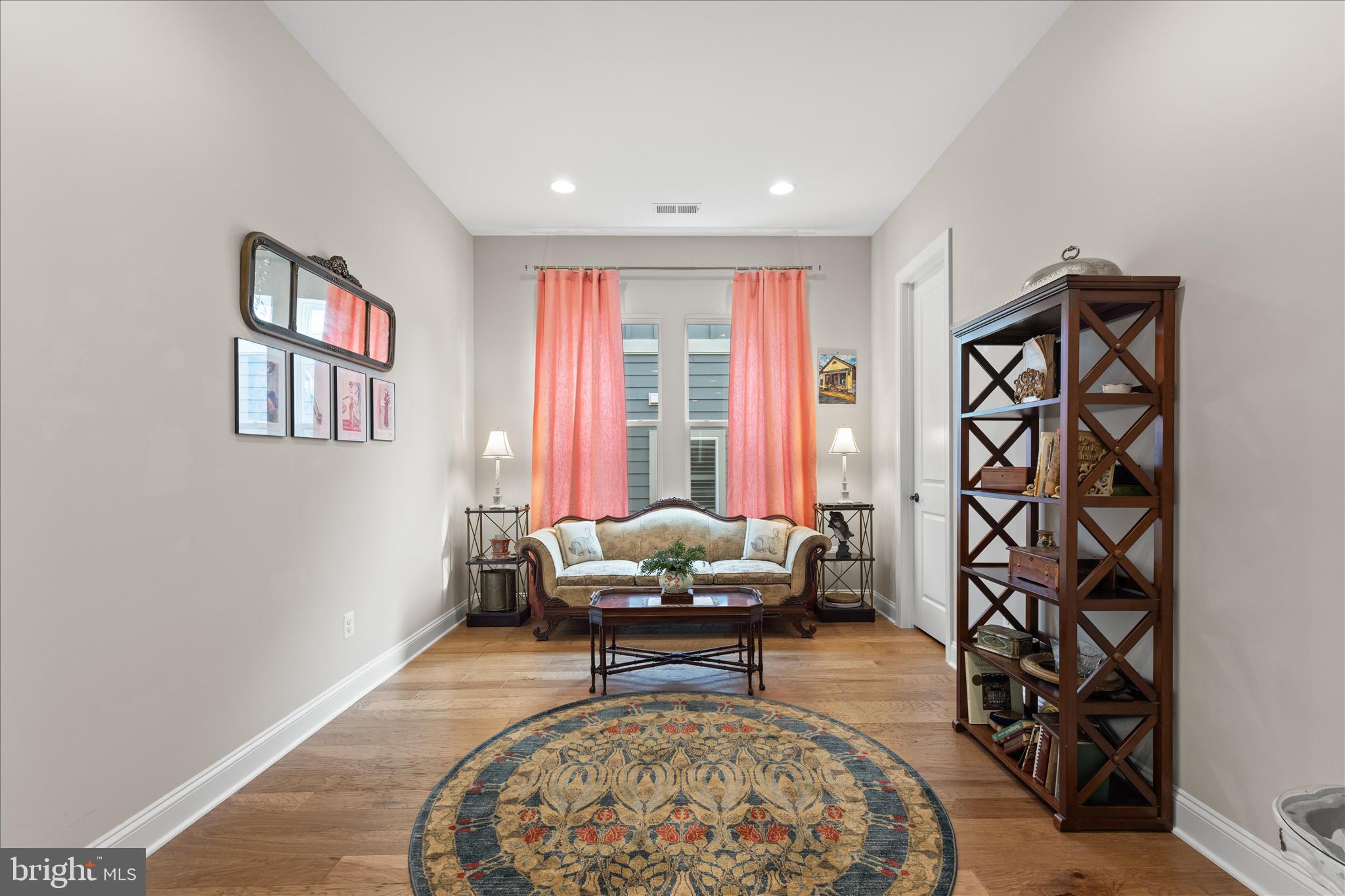 SHENANDOAH, LAKE FREDERICK - Residential