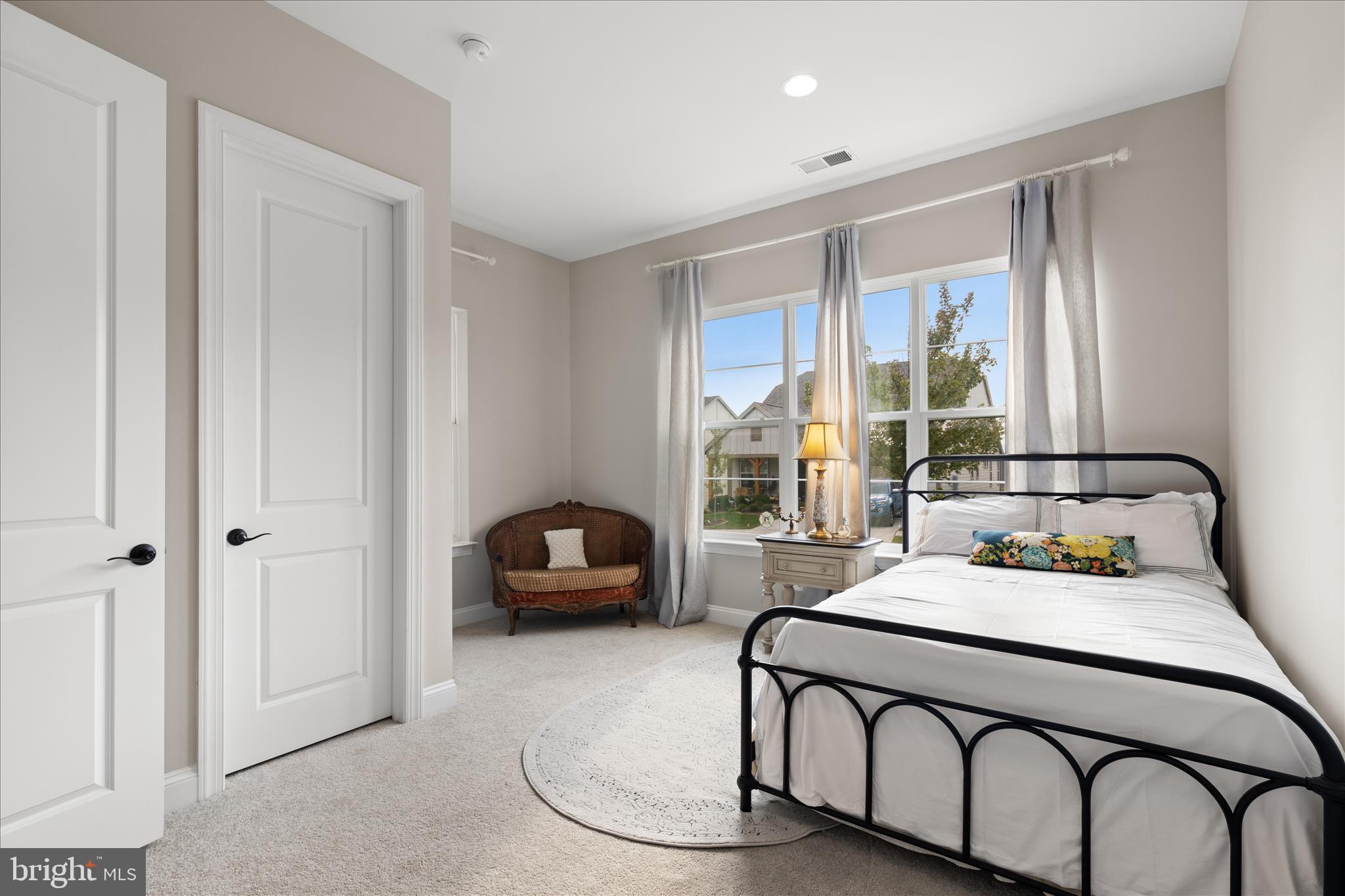 SHENANDOAH, LAKE FREDERICK - Residential