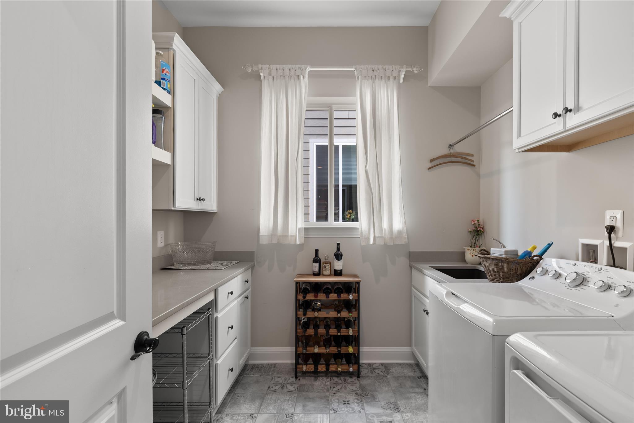 SHENANDOAH, LAKE FREDERICK - Residential