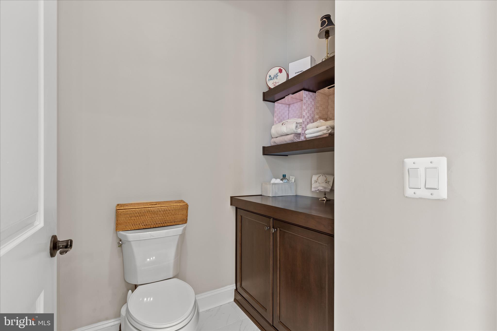 SHENANDOAH, LAKE FREDERICK - Residential