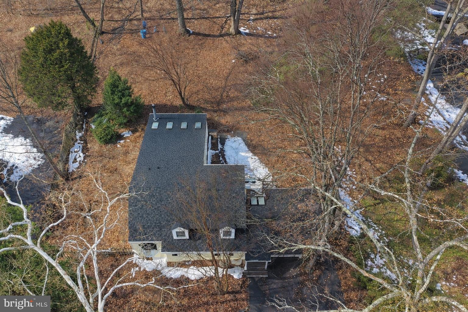 POTOMAC OUTSIDE - Residential