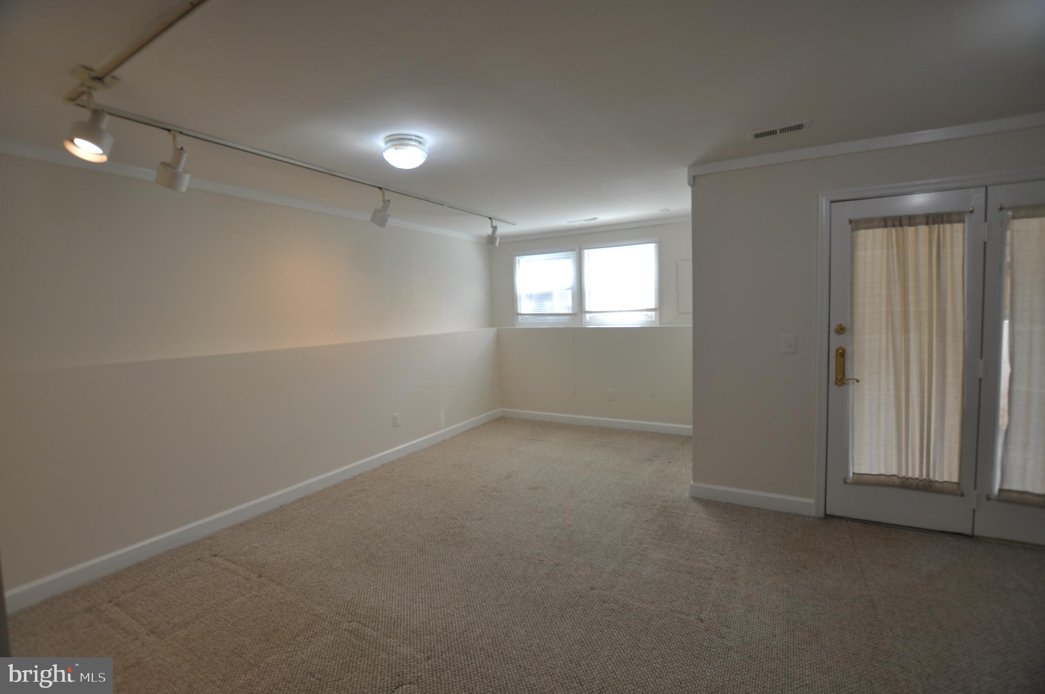 KINGSTOWNE - Residential