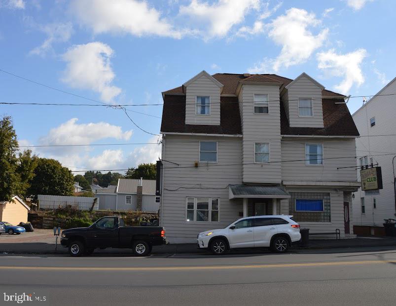 This first floor offers an open floor plan of approximately 4,750 square feet. The space is ready for conversion into Apartments, Brew Pub, or Office Retail Space. Open floor plan, unfinished space. The upper floors offers 10 single room rental units with separately metered electric. Owner is no longer actively renting the units, but states she always had a good rental history. On site parking for 16 cars and additional street parking surrounding the building. Located in downtown Frackville with two freestanding signs. Call for details.