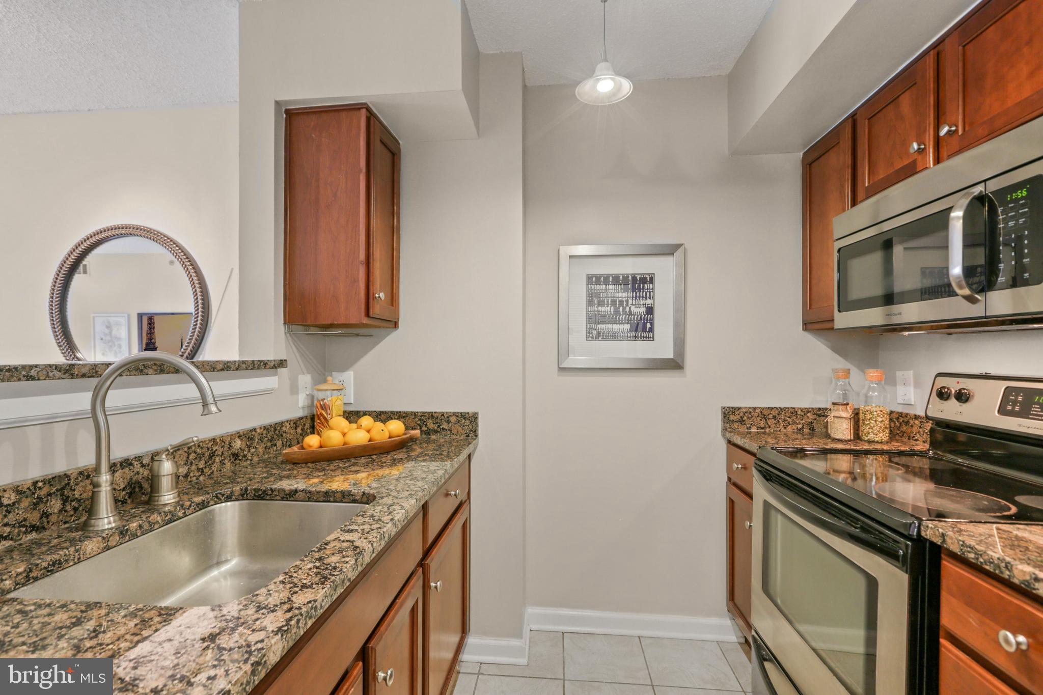 WESTVIEW AT BALLSTON METRO - Residential