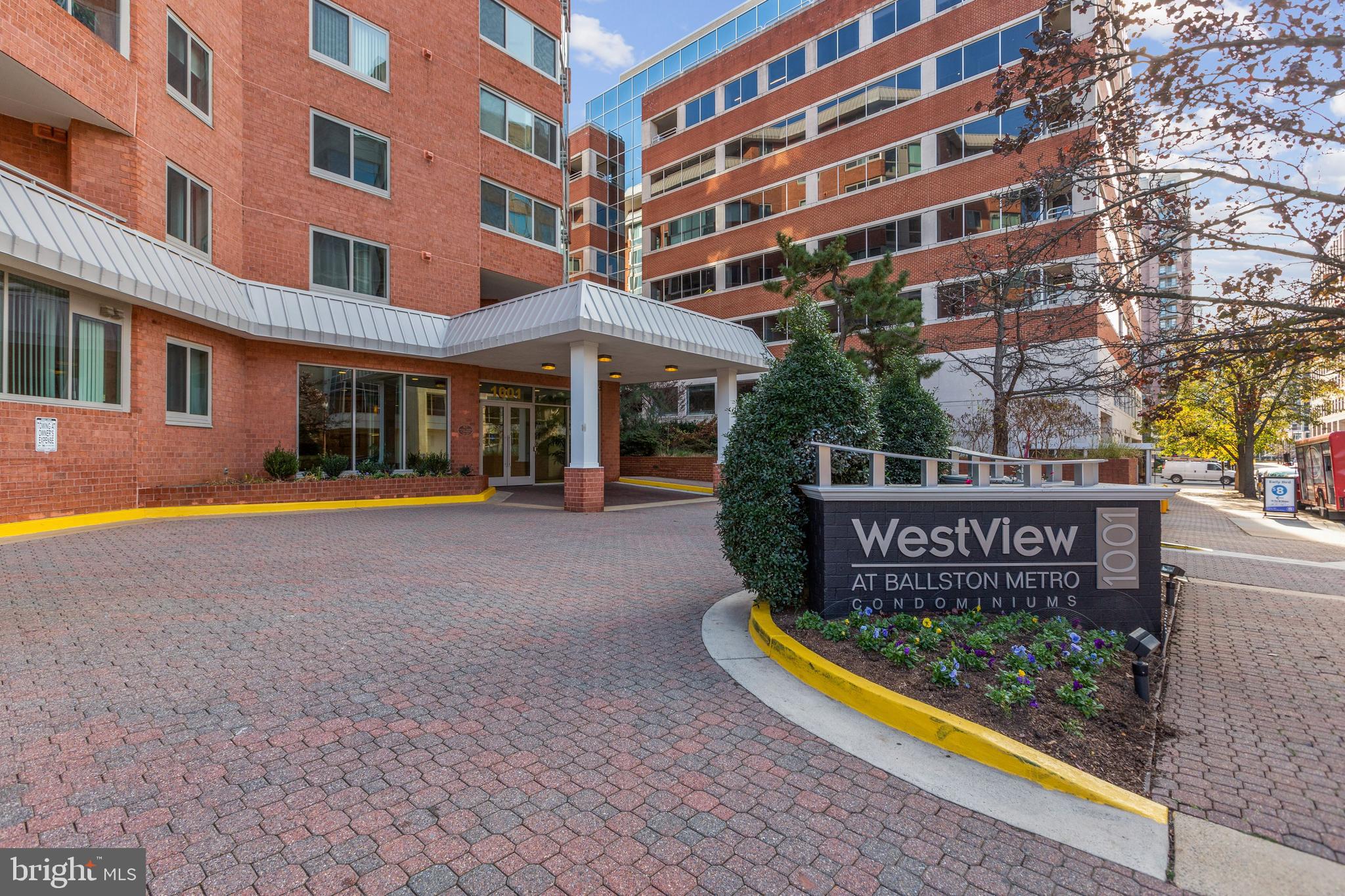 WESTVIEW AT BALLSTON METRO - Residential