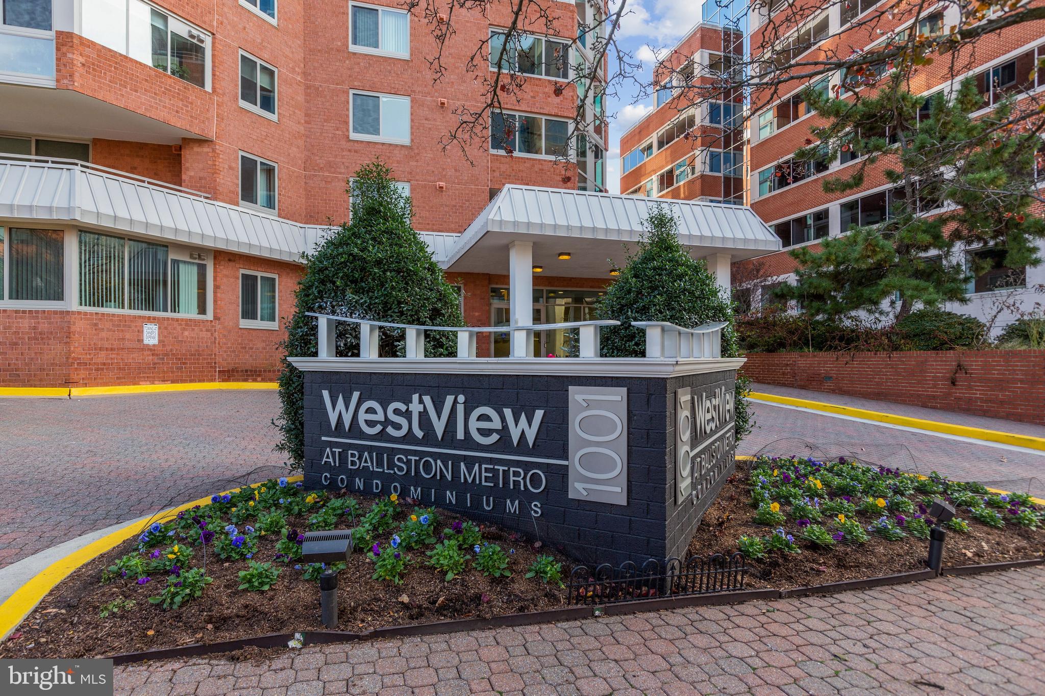 WESTVIEW AT BALLSTON METRO - Residential