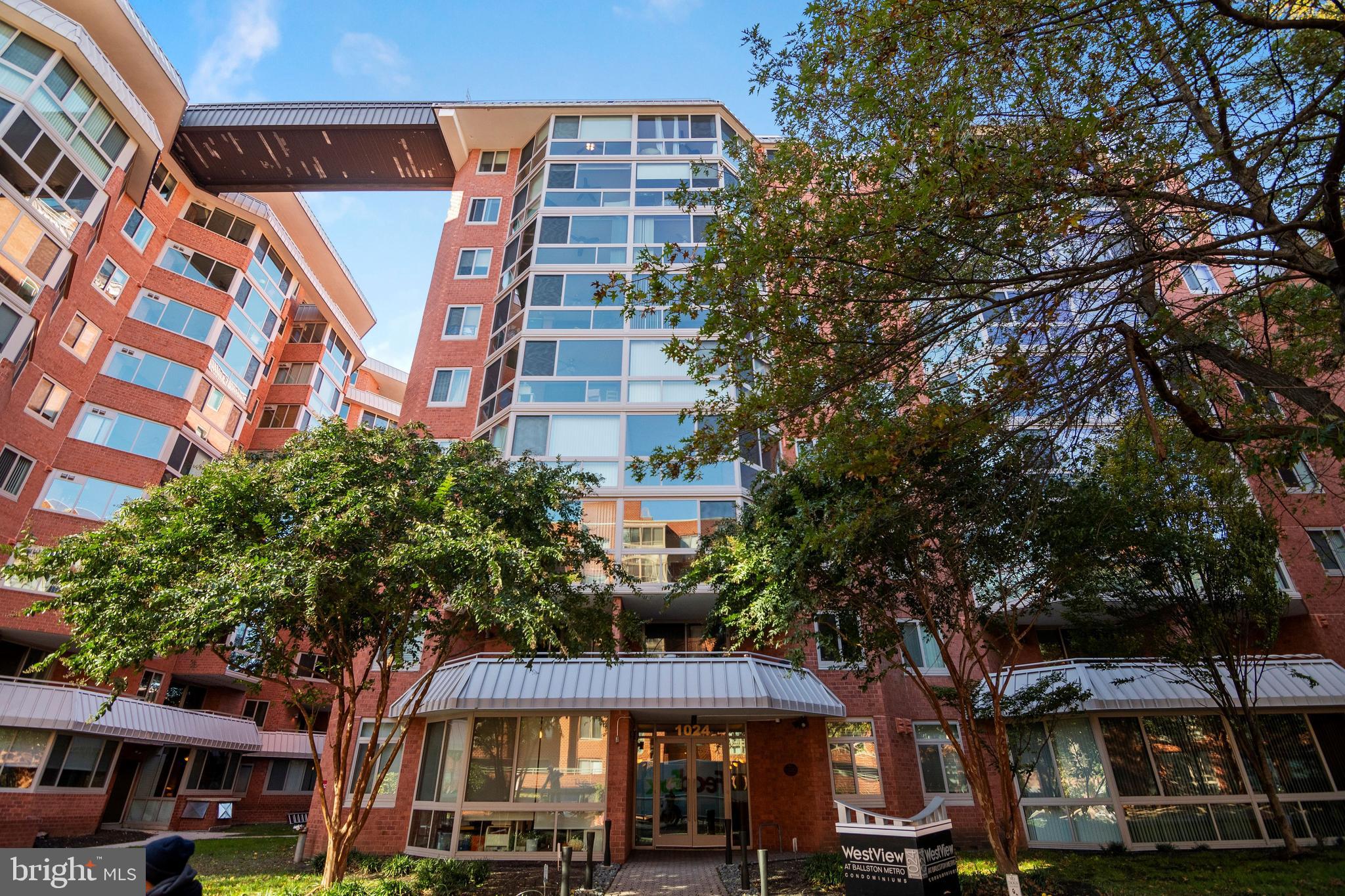 WESTVIEW AT BALLSTON METRO - Residential