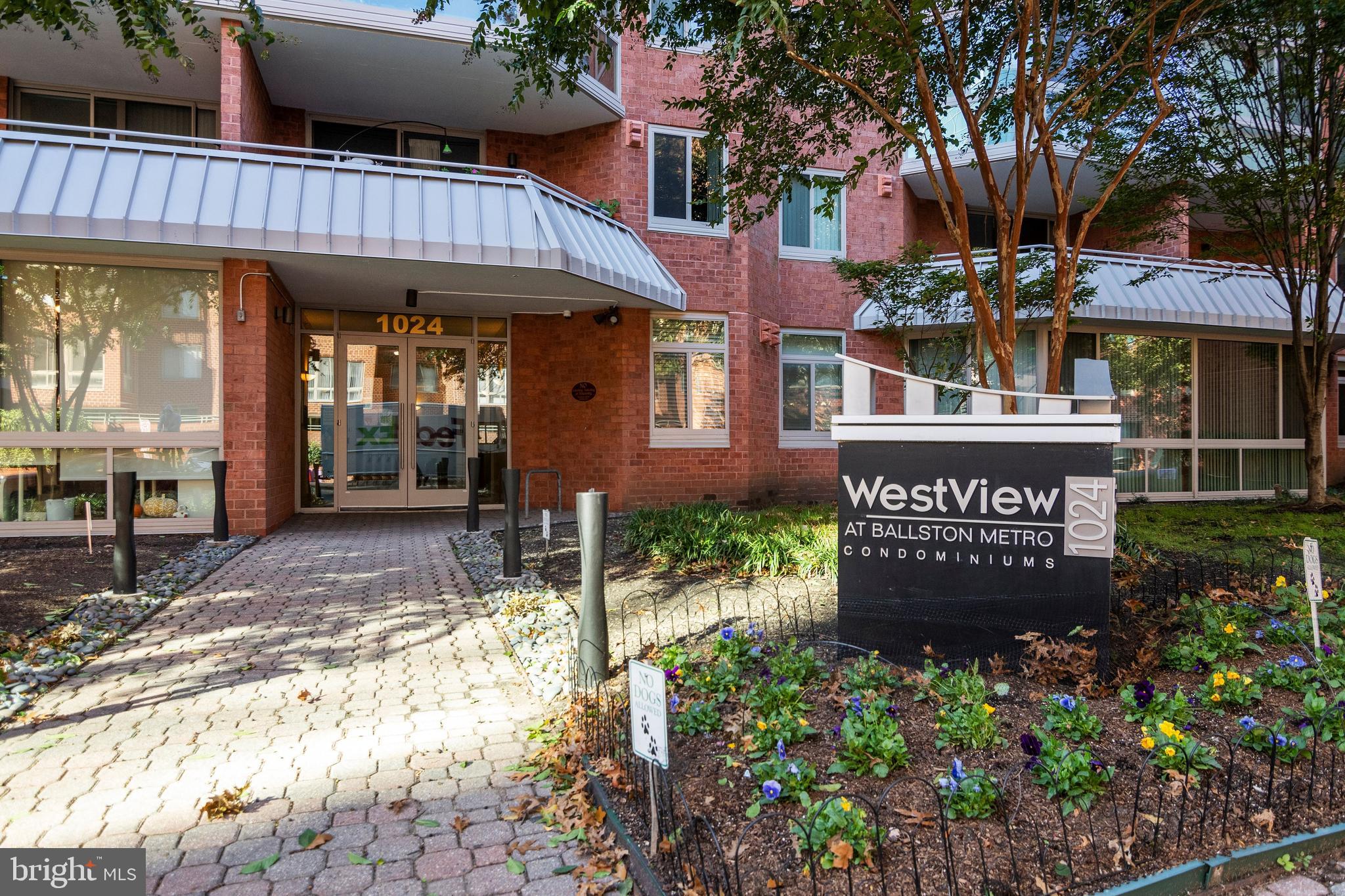 WESTVIEW AT BALLSTON METRO - Residential