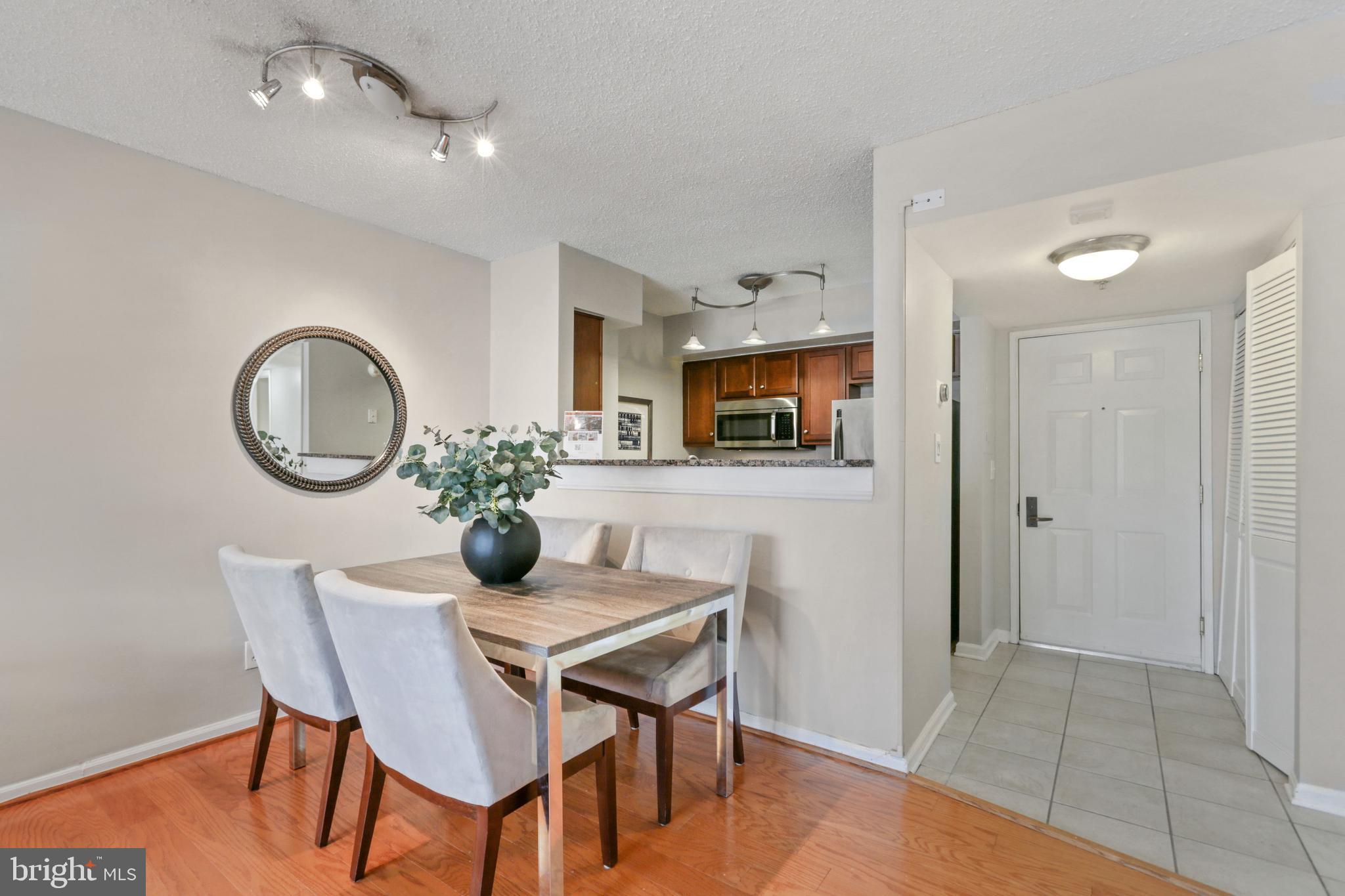 WESTVIEW AT BALLSTON METRO - Residential