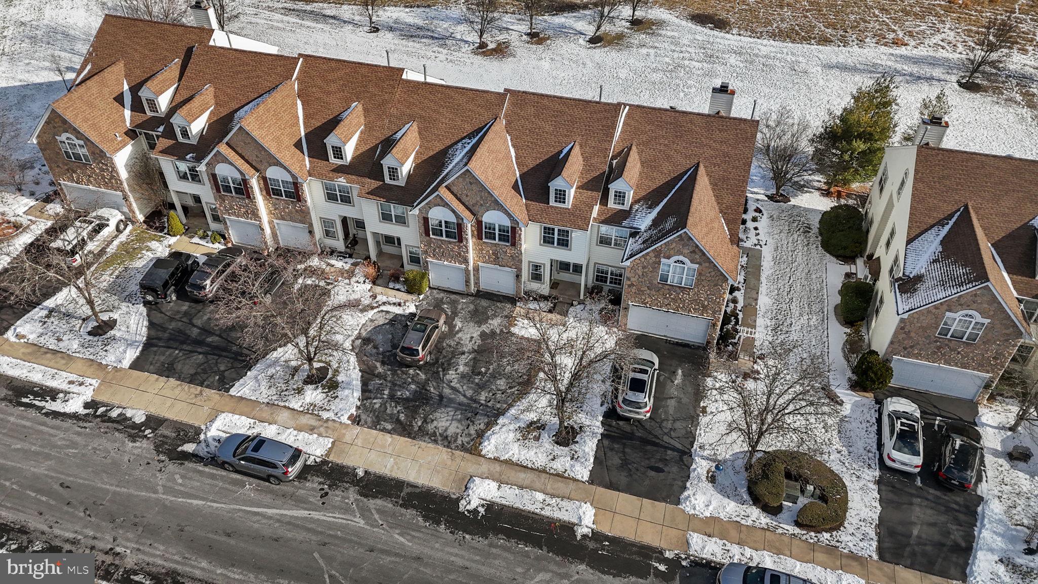 SUMMER HILL - Residential