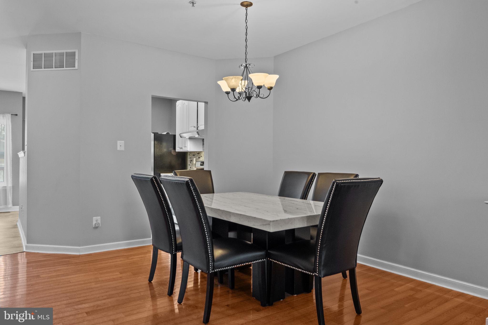 SUMMER HILL - Residential