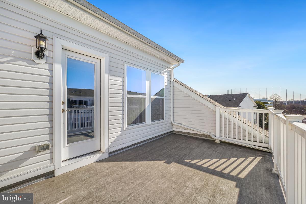 CENTURY ROW - Residential