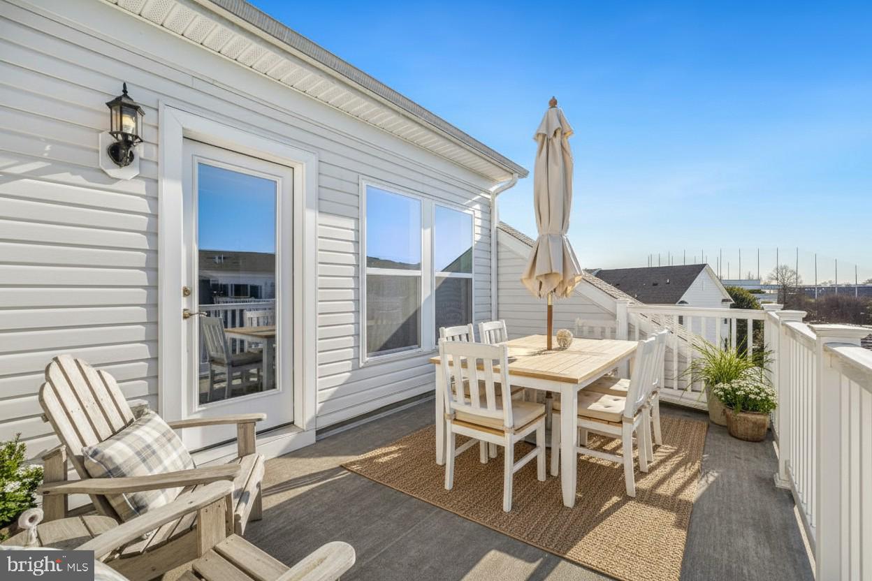 CENTURY ROW - Residential