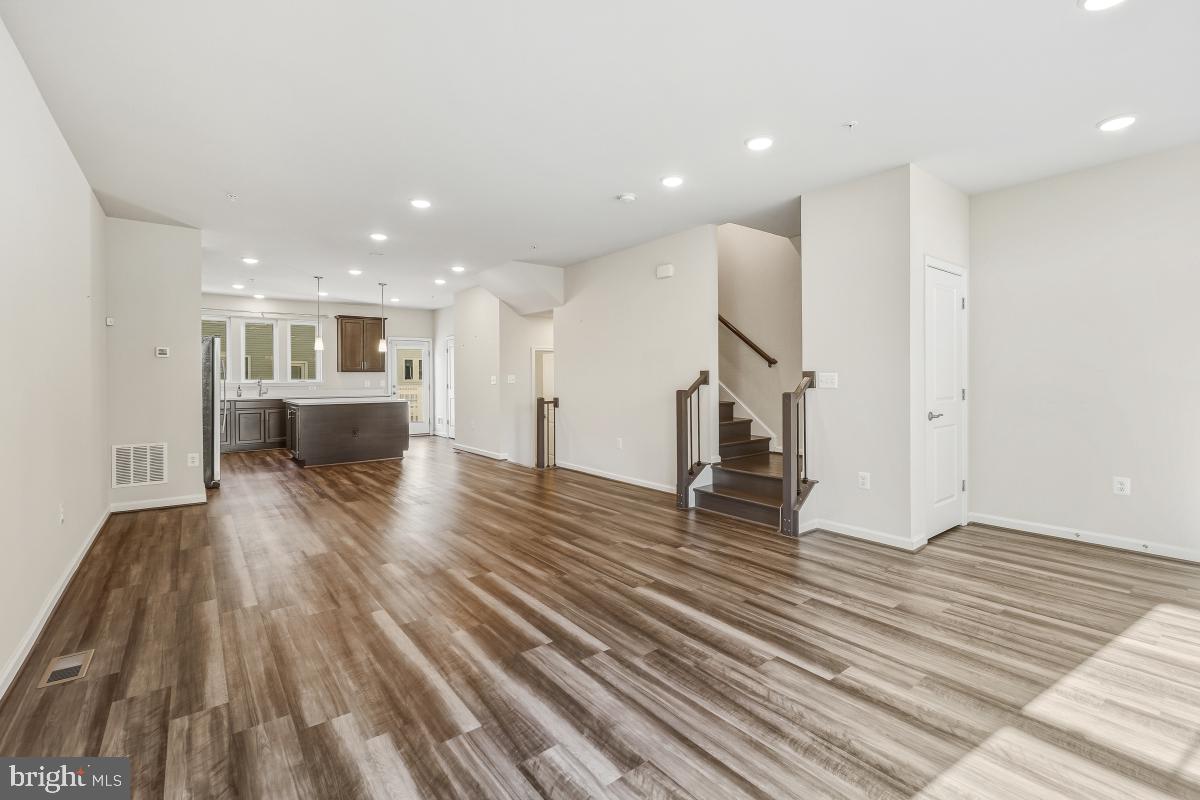 CENTURY ROW - Residential