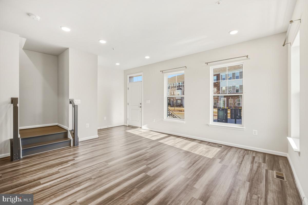 CENTURY ROW - Residential