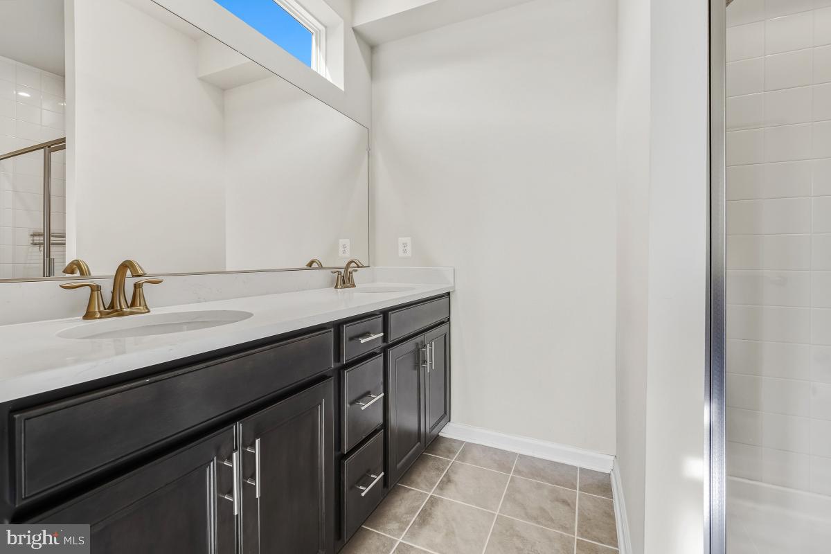 CENTURY ROW - Residential