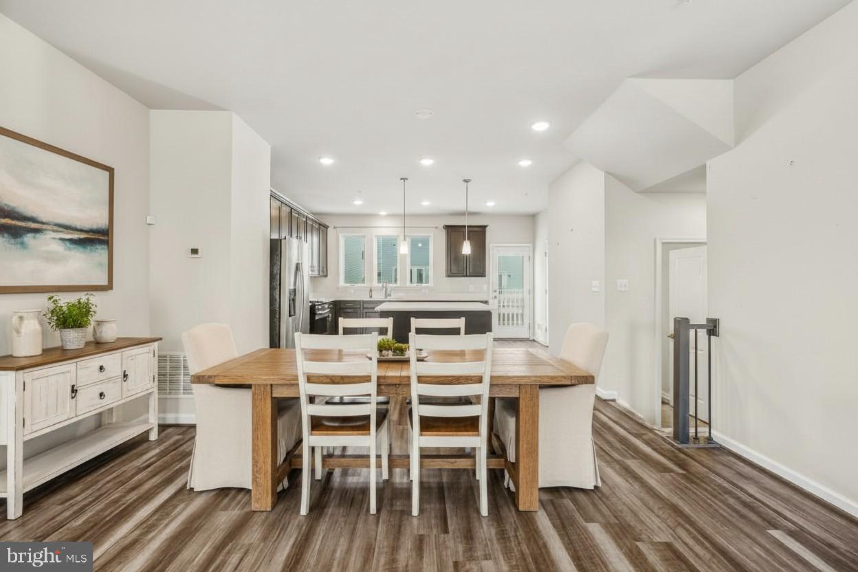 CENTURY ROW - Residential