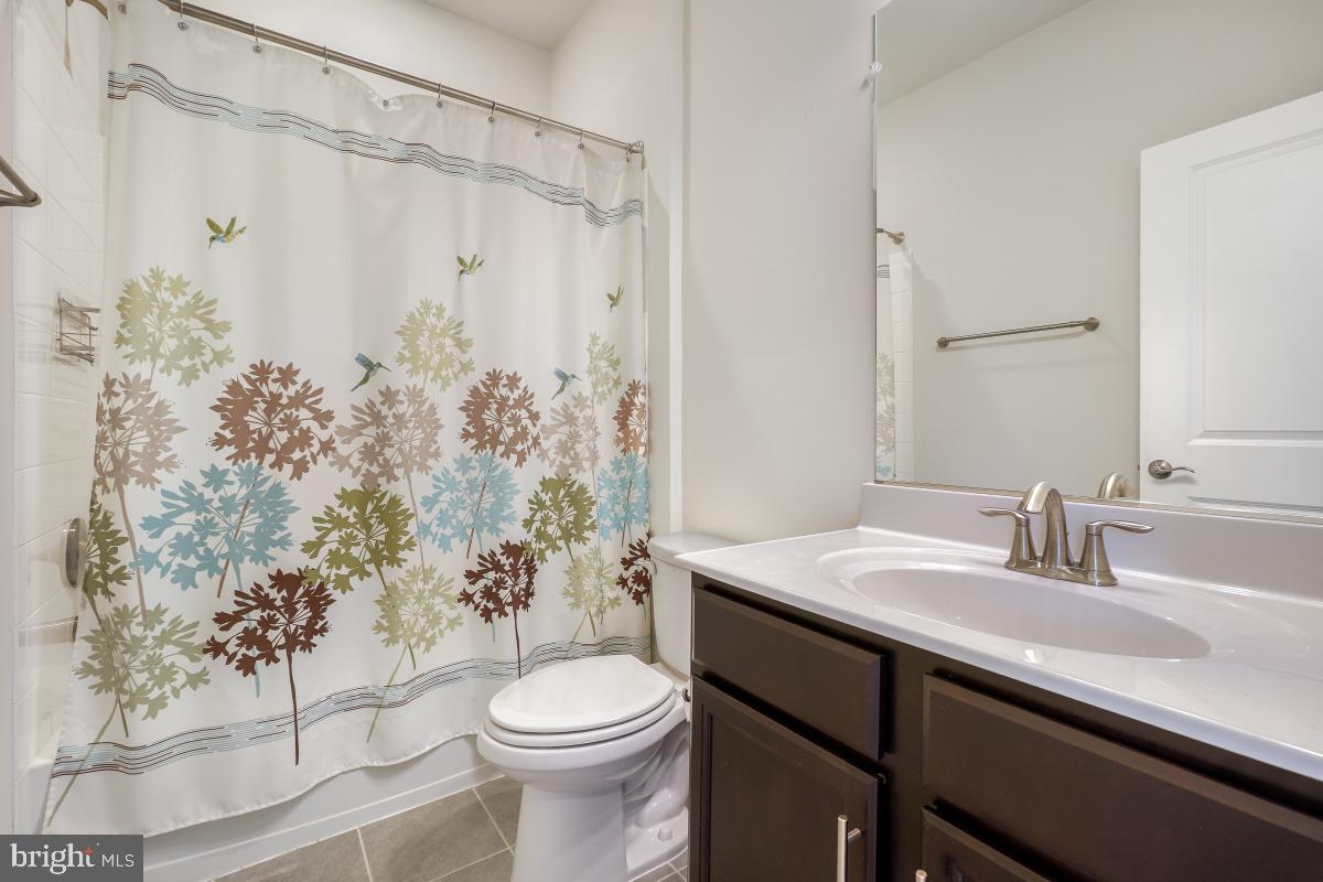 CENTURY ROW - Residential