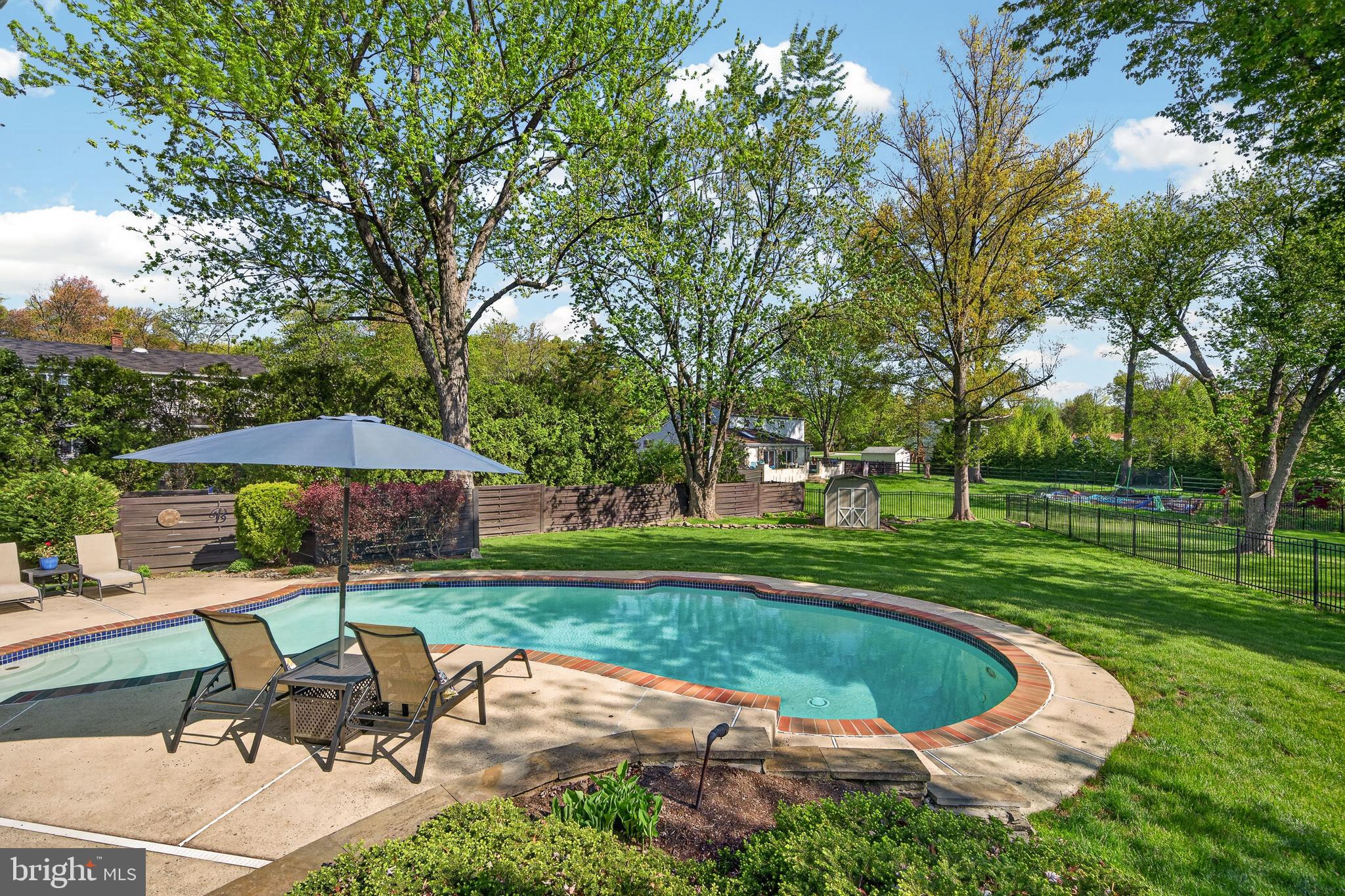 NORRITON WOODS - Residential