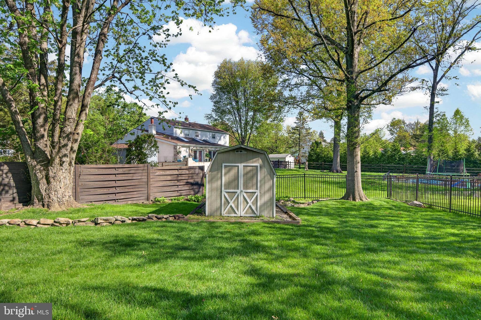 NORRITON WOODS - Residential