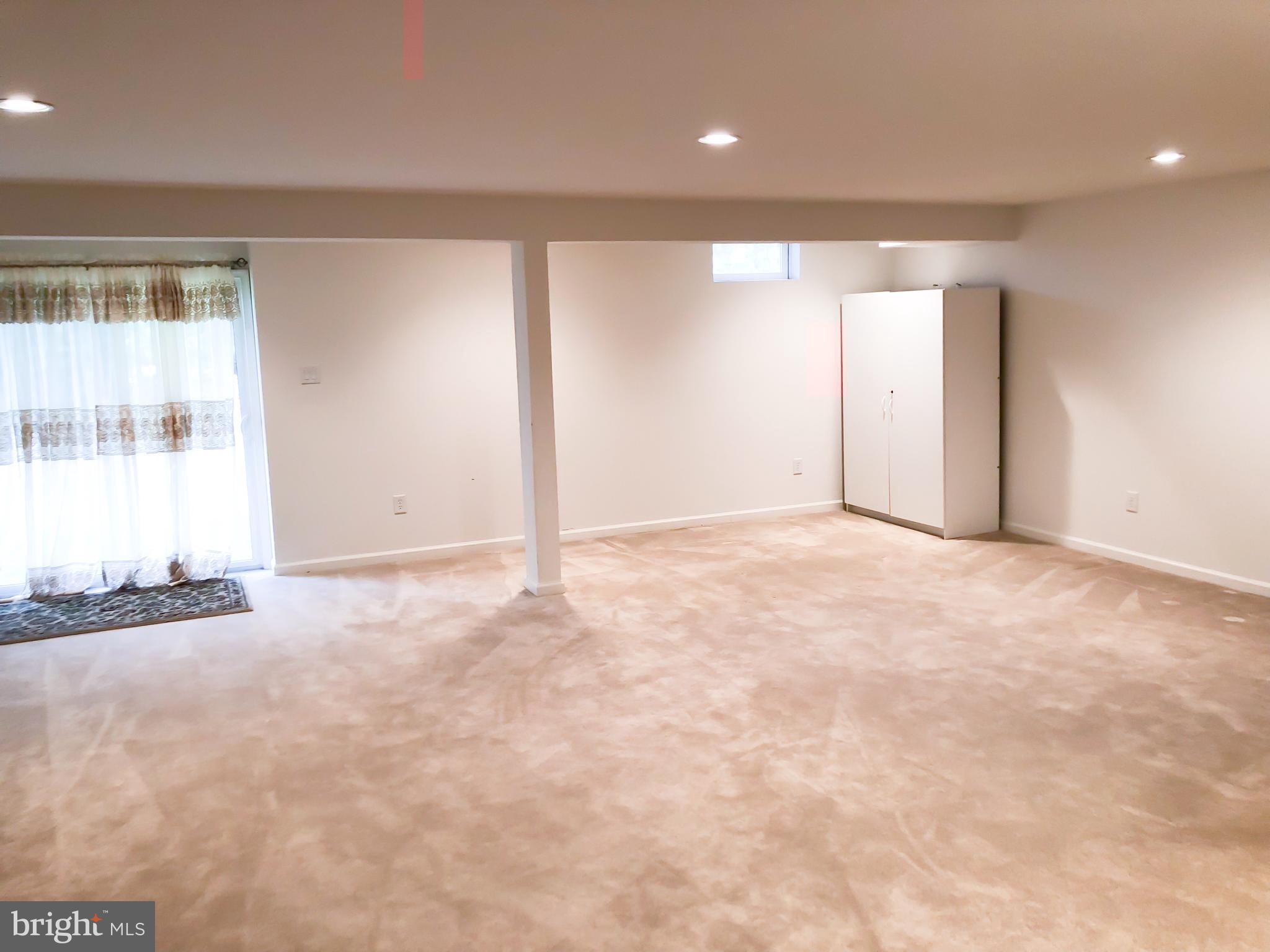 ELLICOTT MEADOWS - Residential