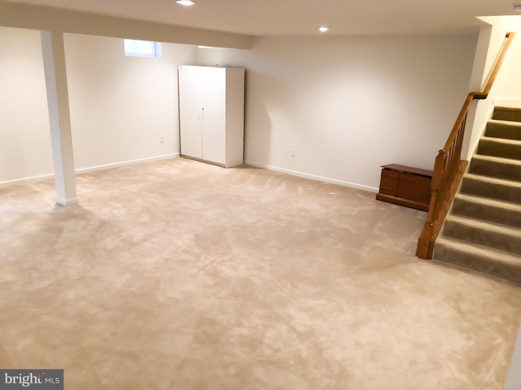 ELLICOTT MEADOWS - Residential