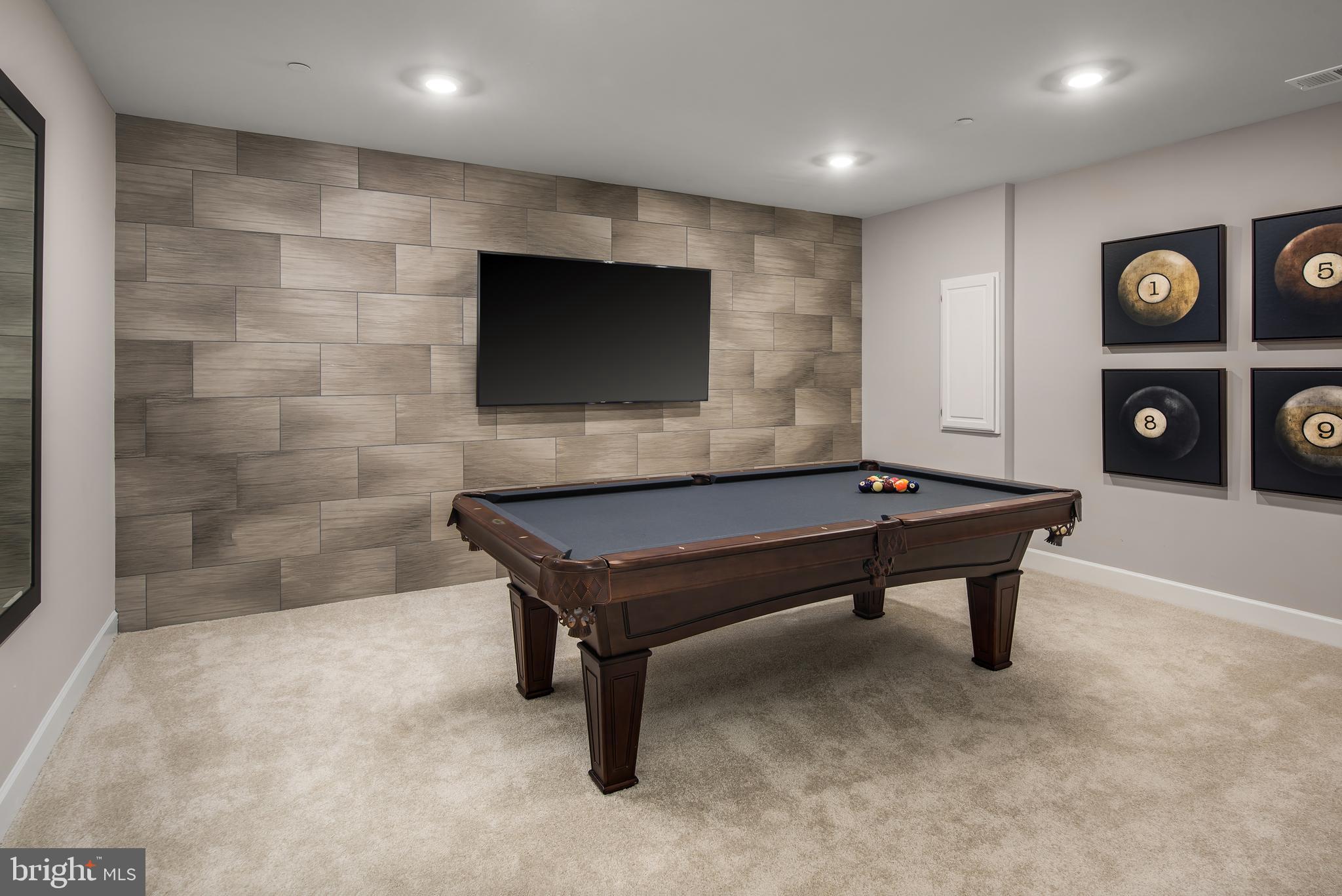 WESTMOUNT - Residential