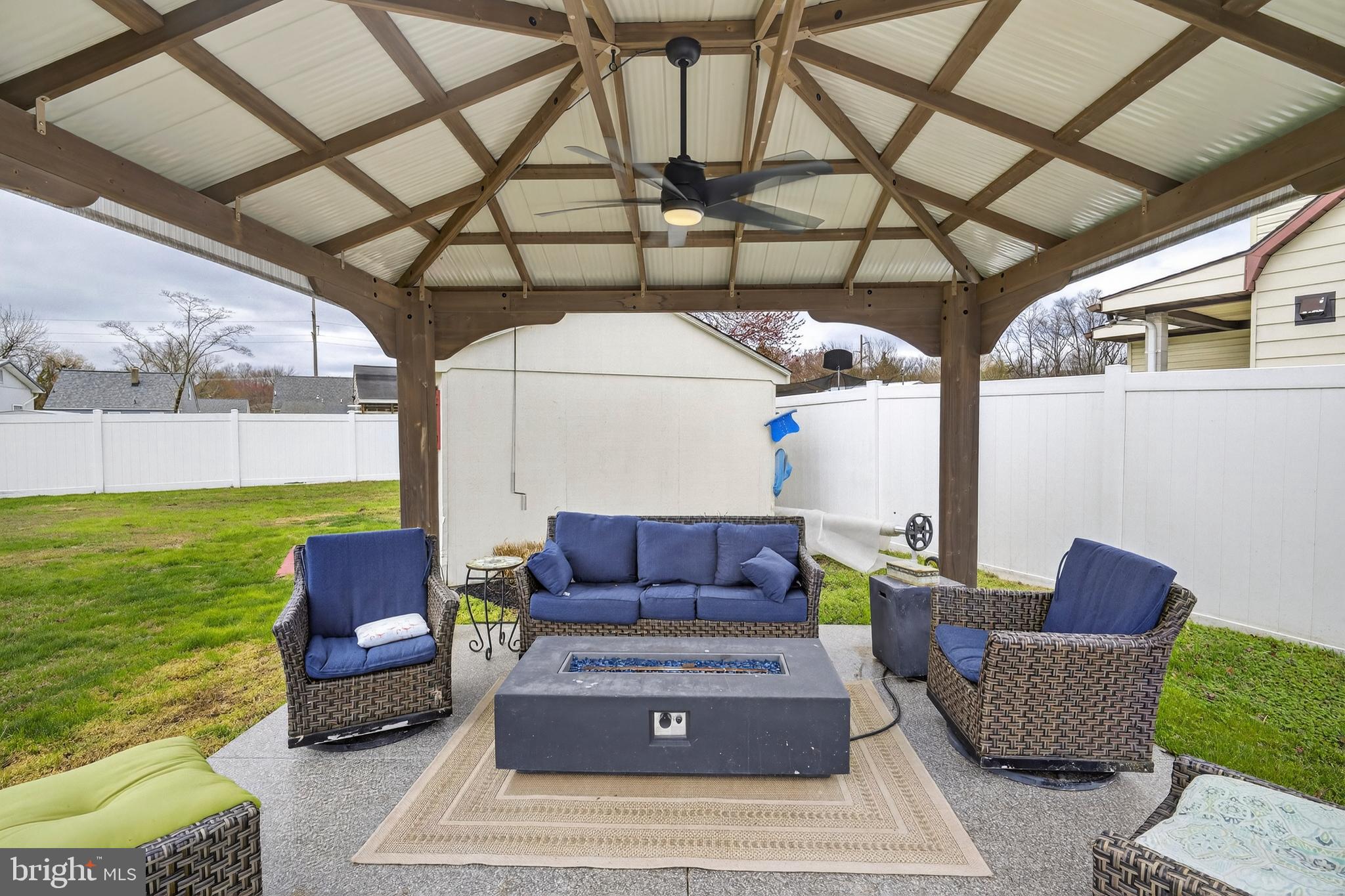 GRANTLEIGH STATION - Residential