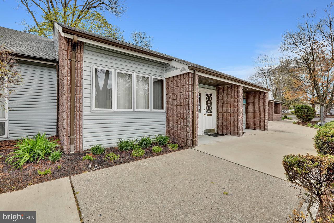 445 WHITE HORSE AVENUE 201