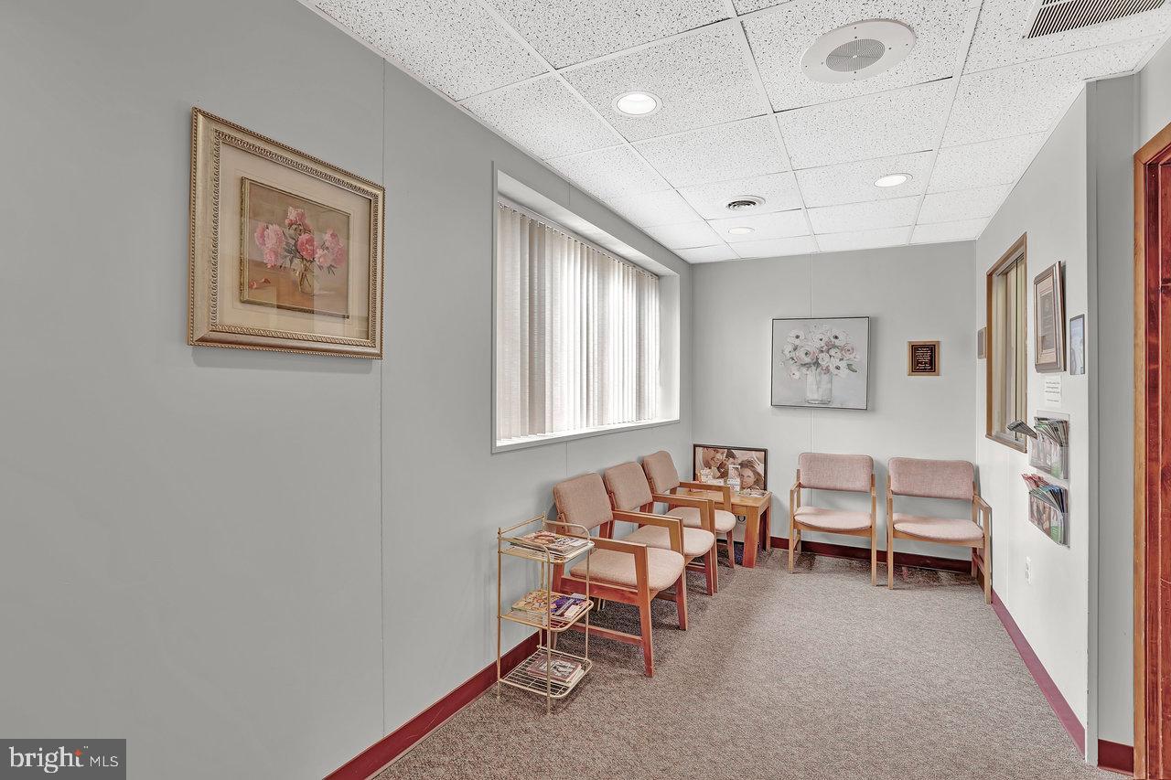 445 WHITE HORSE AVENUE 201