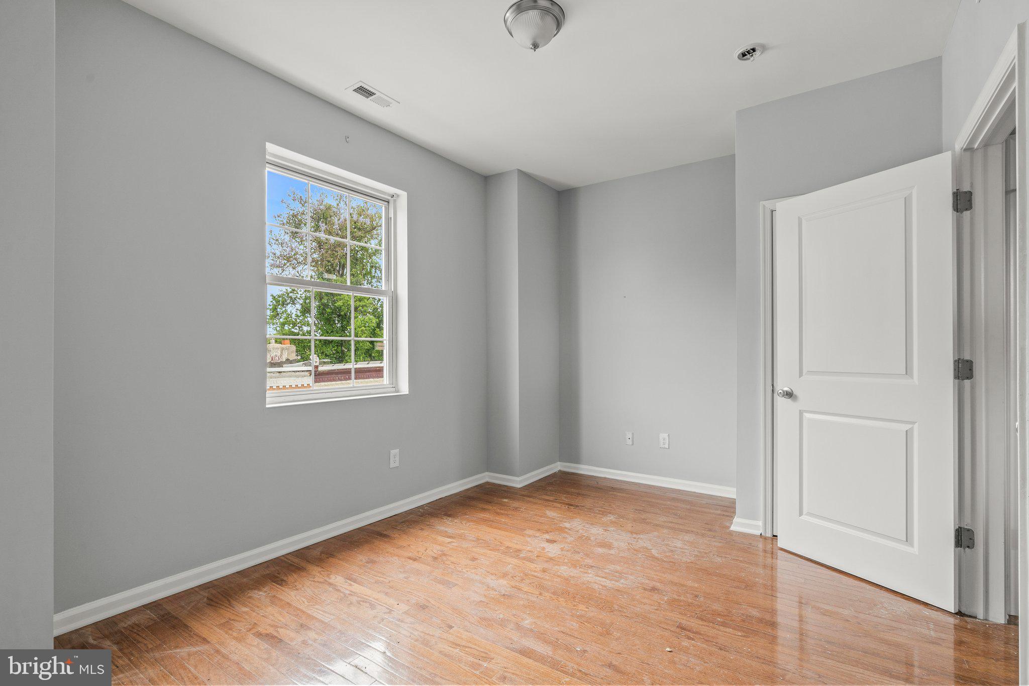 TEMPLE UNIVERSITY - Residential Lease