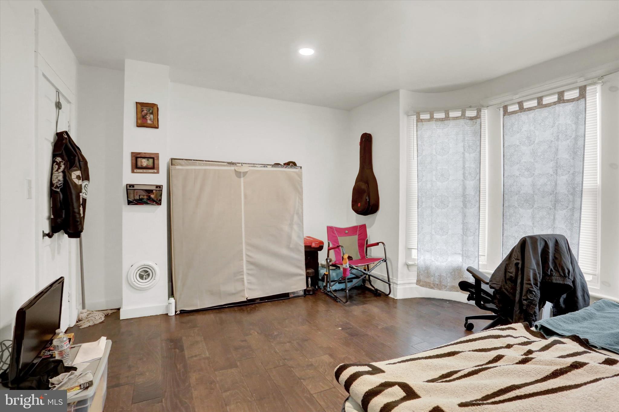 ALLISON HILL - Commercial Sale