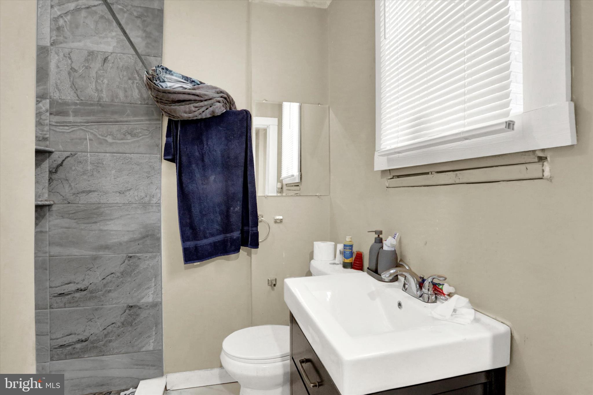 ALLISON HILL - Commercial Sale